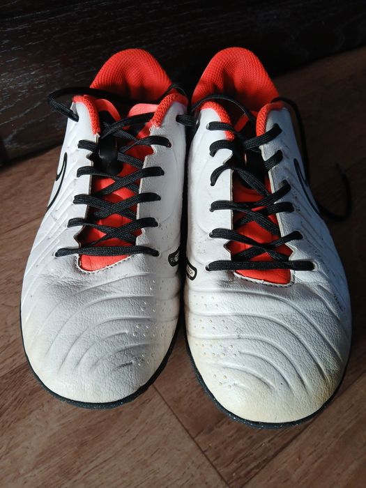 Nike сороконіжки