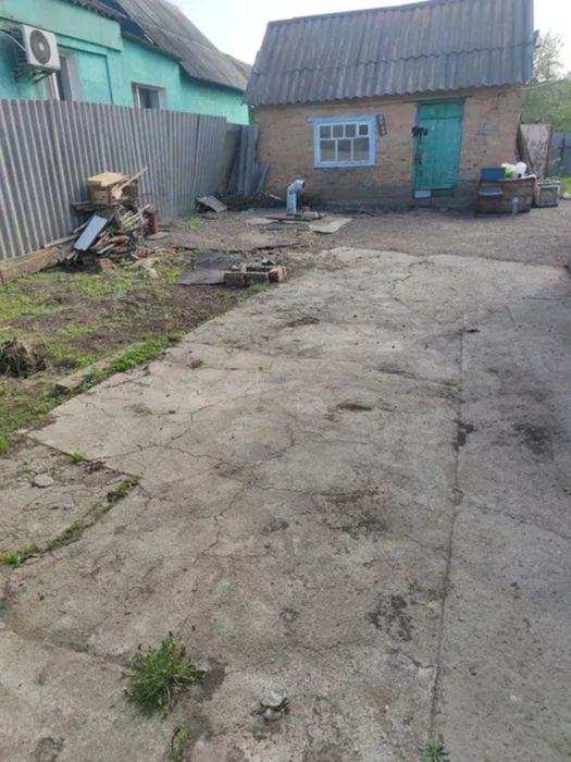 Продам будинок + літня кухня на Кущівці.