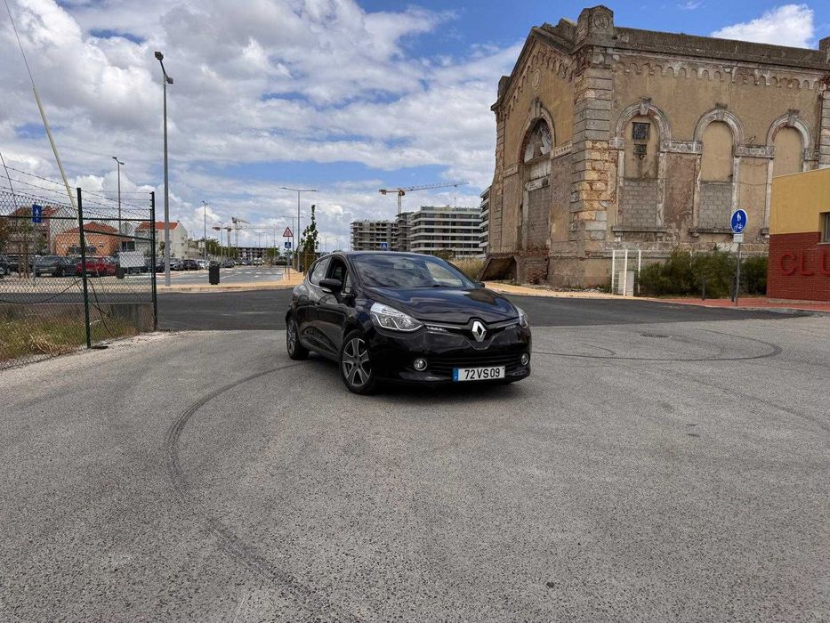 Renault Clio IV 1.5 dCi Dynamique S | EXCELENTE ESTADO | Revisão + Distribuição Feita