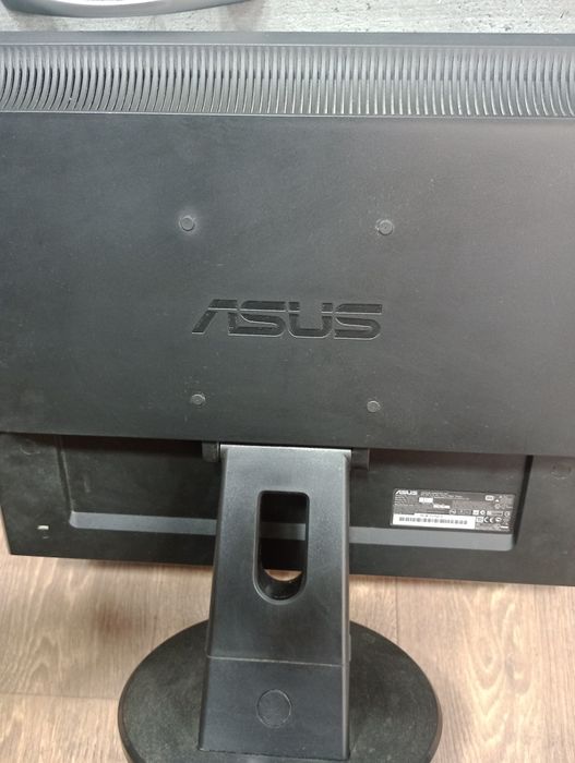 Монитор Asus VB191T 19"