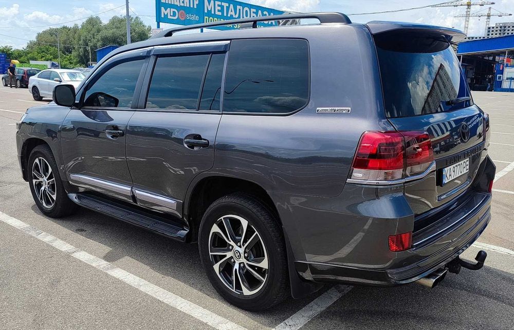 Оренда з викупом LAND CRUISER, LC200, 4.5D 2008р.в. 1300$\міс., або 300$/13.500грн.в тиждень. АКПП(Автом.) Дизель Без застави Без обмежень Нотаріальні