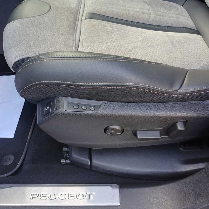 Peugeot 3008 GT HYBRID PLUG-IN 225CV c/IVA