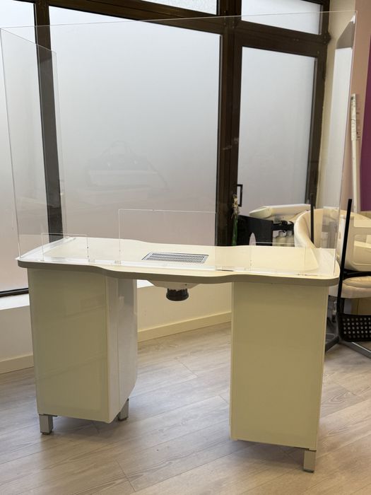 Mesa estetica/manicure