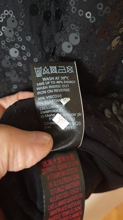 Sukienka mała czarna z cekinami XL 95% wiskoza