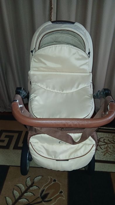 Продам коляску дитячу