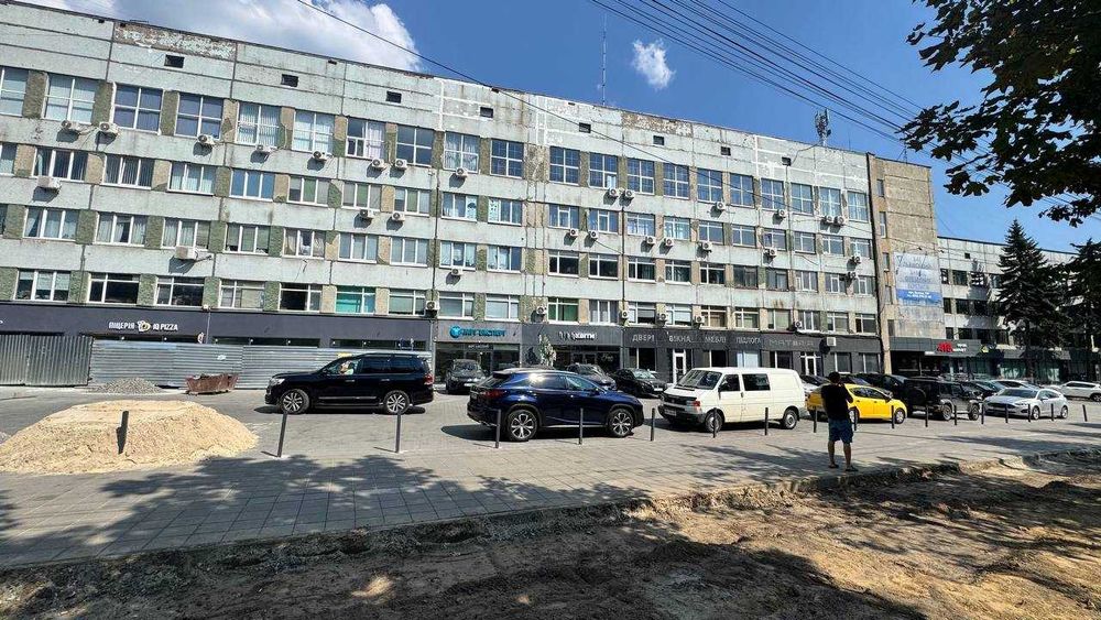 Оренда фасадного приміщення 37,6 м², Зелена 149, поруч АТБ
