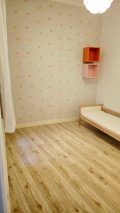 Arrendamento de apartamento T2 na praça 25 de Abril, 7, Algés