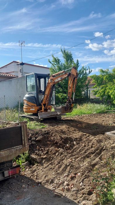 Escavadora de rastos Case cx27