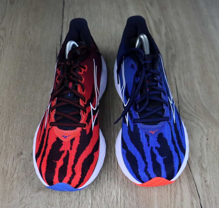 Mizuno Wave Rider 28 męskie biegowe 41 ( 26,5 cm)