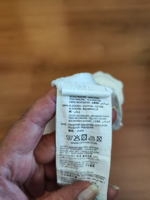 T-shirt branca de menina da Tiffosi