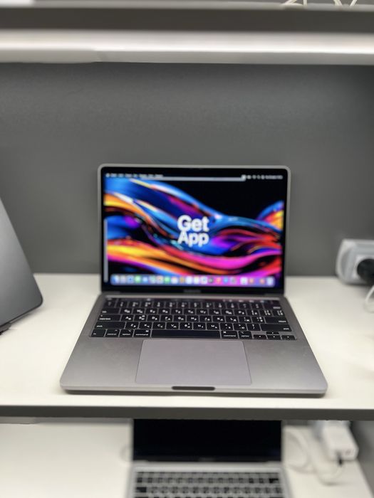 MacBook Pro 13 2020 — i5 / 8GB / 256GB стан 9,7/10 #10692