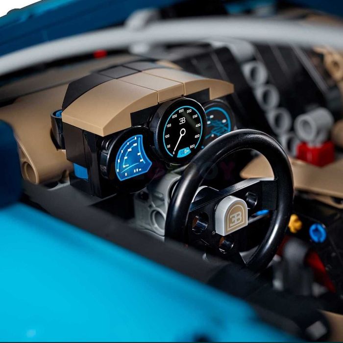 Суперкар bugatti Chiron (3599 дет.) конструктор Lego technic