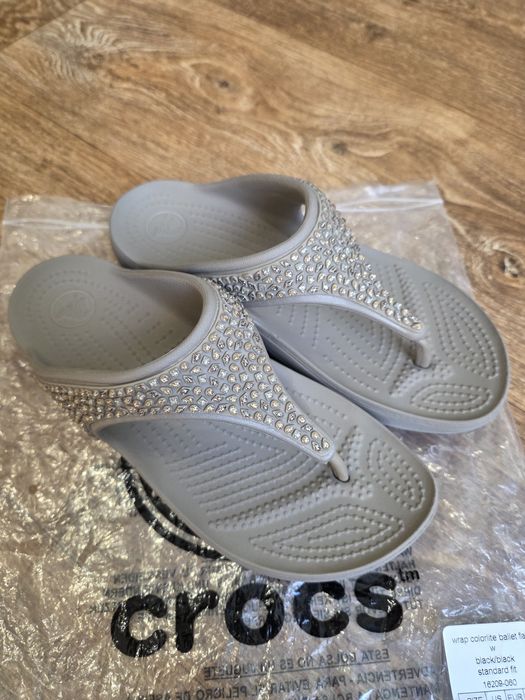 Шлепанцы, вьетнамки Crocs, р.w6