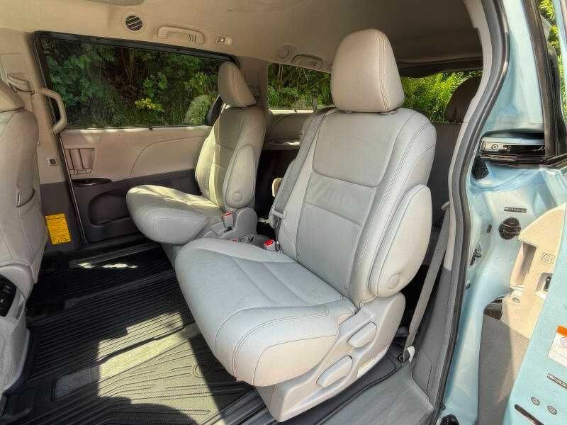 2015 Toyota Sienna XLE Premium 8-Passenger