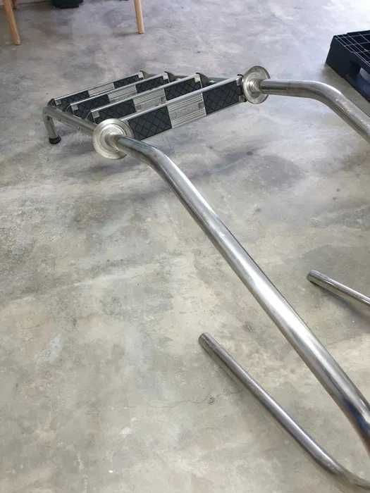 Vendo escadas Astral
4 degraus
Está como nova
300 €