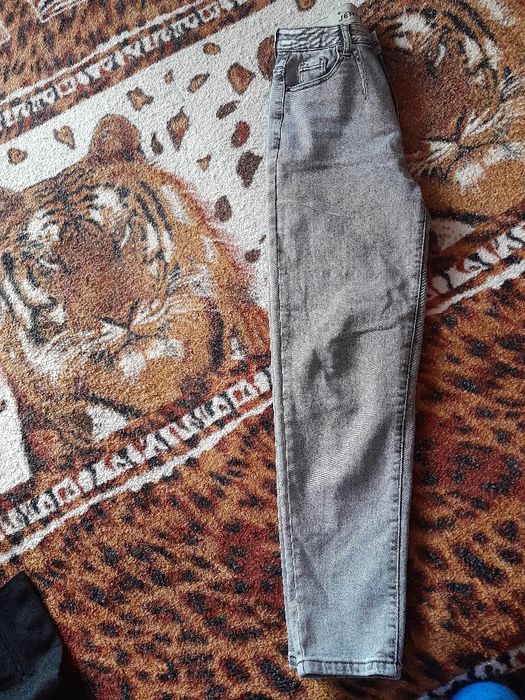 Джинси мом в сірому кольорі