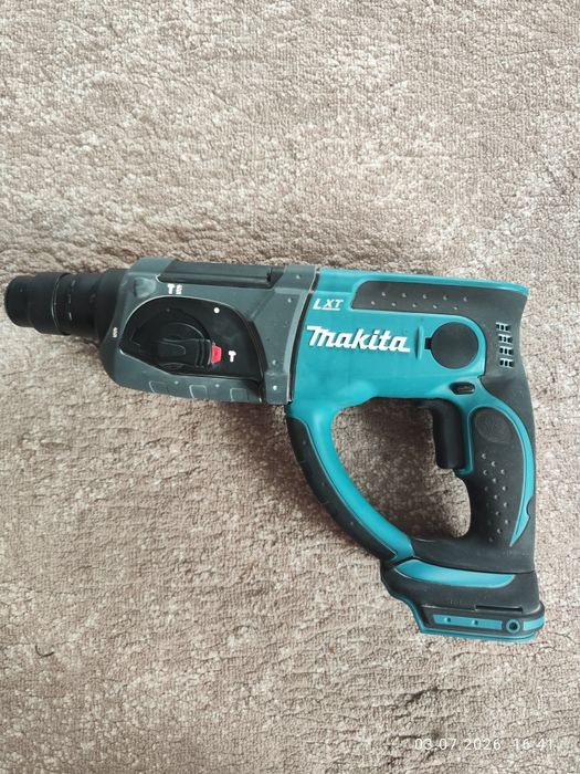 Makita DHR202 акумуляторний перфоратор