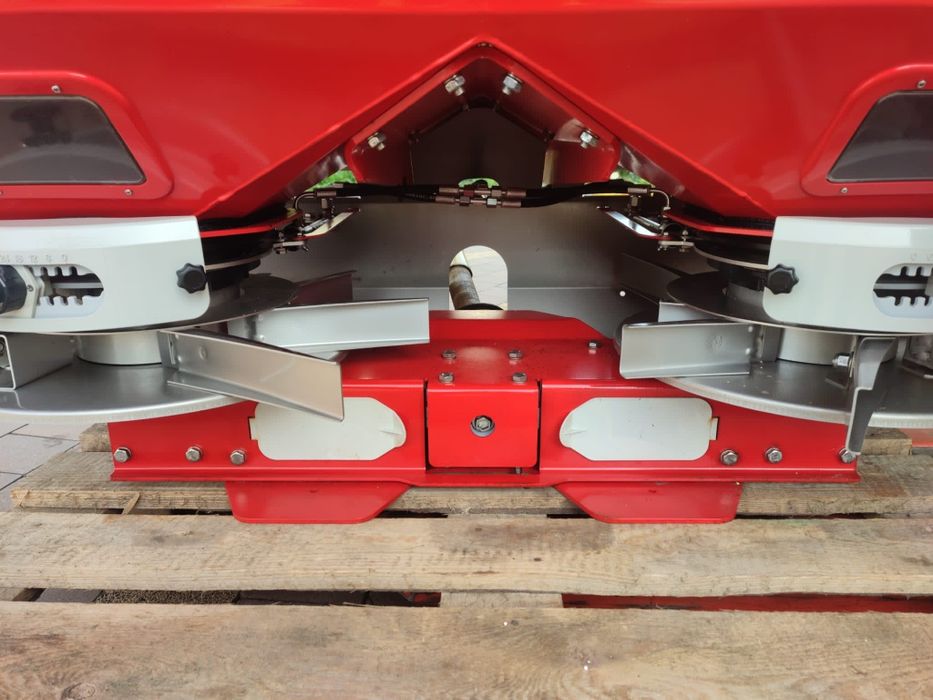 Rozsiewacz Kverneland CL