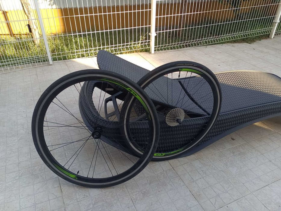 Merida Reacto 4000 Carbono + Roval clx40