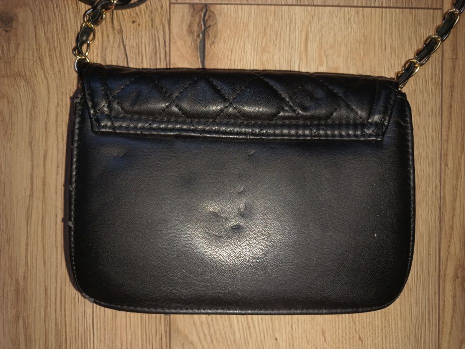 Torebka z długim paskiem