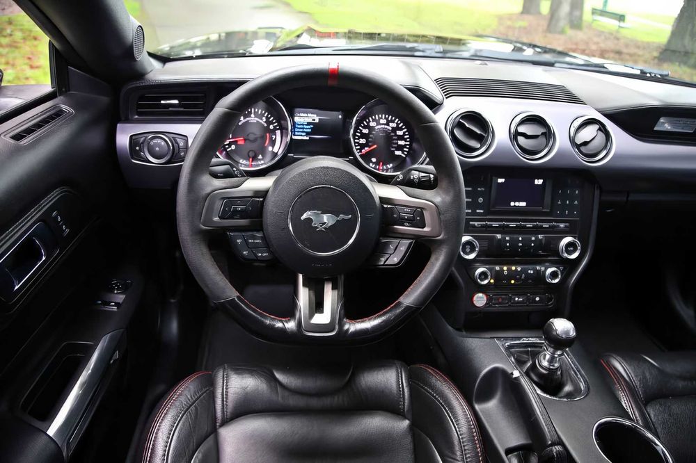 Ford Mustang GT      2016