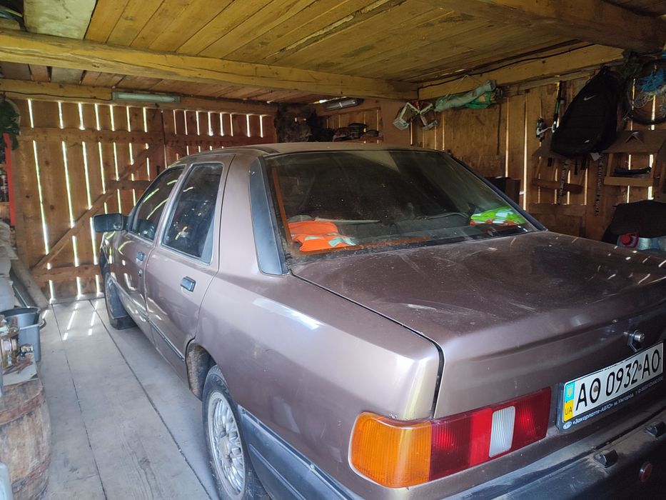 Ford sierra 2.0 бензин