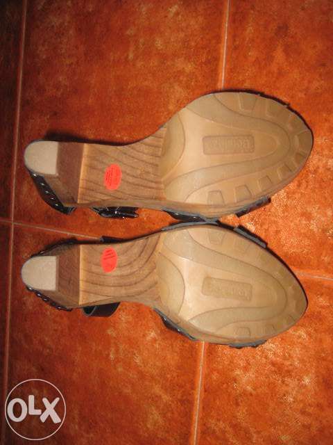 sandálias  para senhora 10€