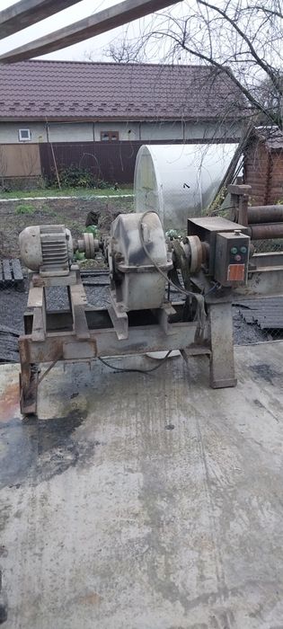 Вальці листогиб молот станки сверлільний