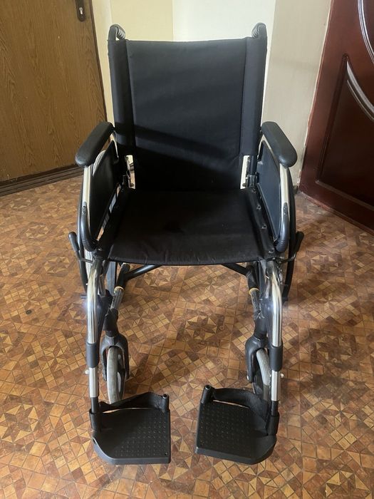 Breezy,інвалідне крісло-коляска