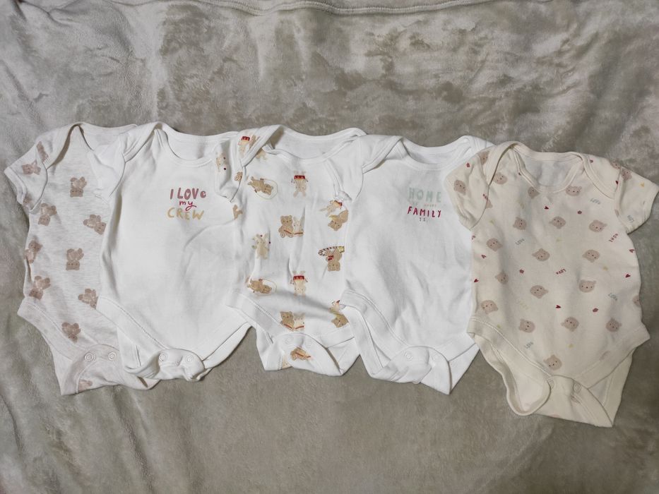 Набір стильних боді унісекс Primark 0-3 міс, стан ідеал