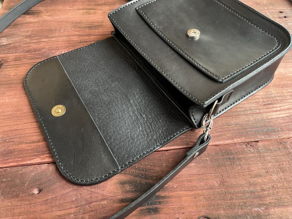 Шкіряні сумки ручної роботи.