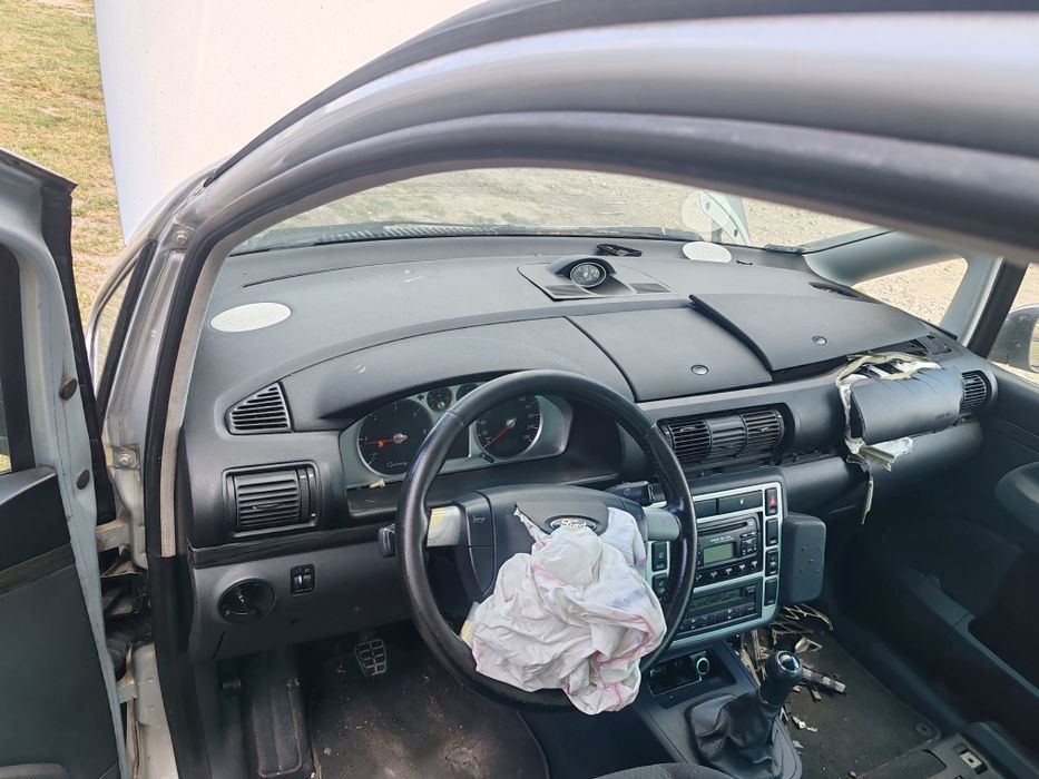 Ford Galaxy Uszkodzonu
