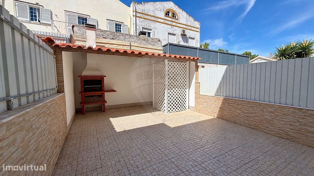 Moradia T4 para venda