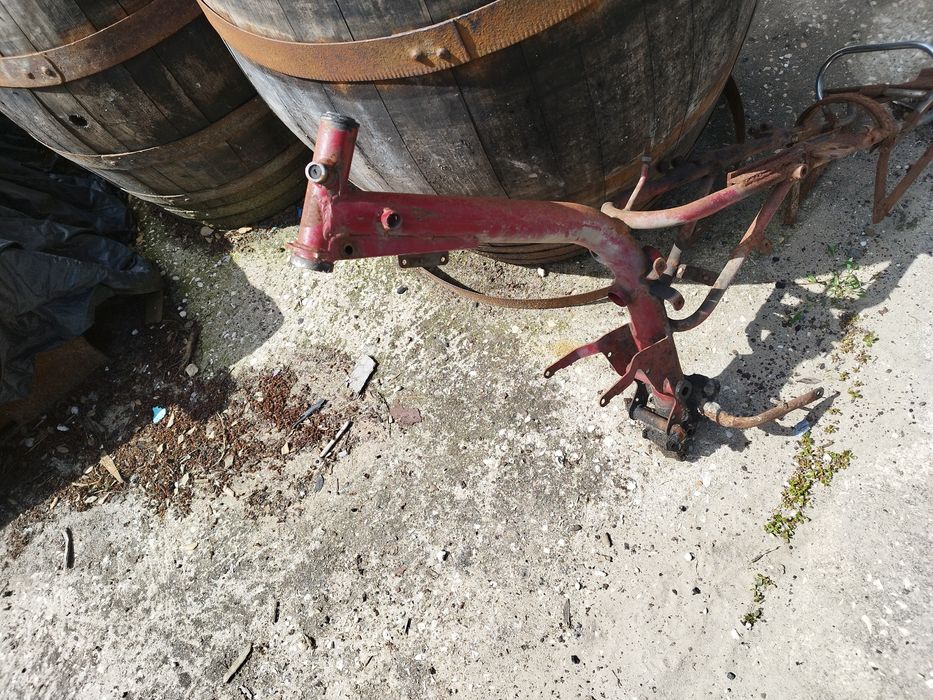 Quadro de Sachs EFS com algumas soldaduras