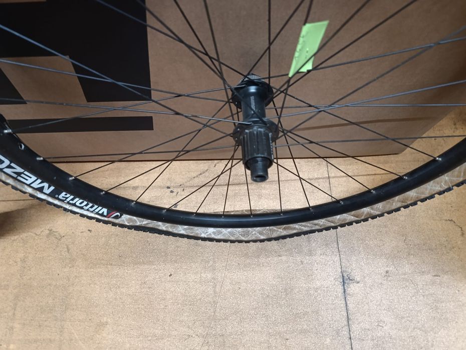Rodas btt 29 boost com pneus