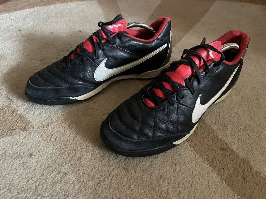 Найк темпо .Сороконожки, залки,