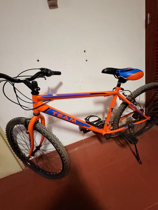 Bicicleta mas a bomba para encher