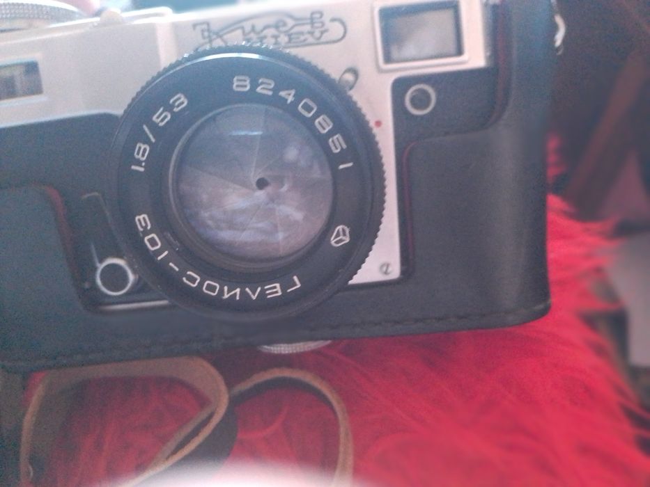 Фотоапарат чорний