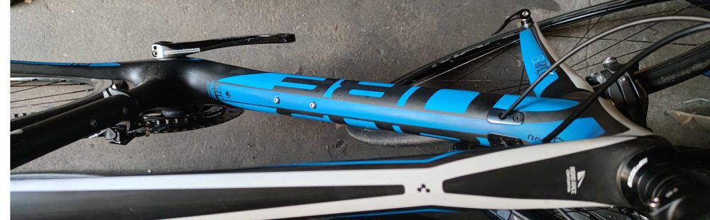 szosa kolarzówka CUBE shimano 105 lekki karbon carbon