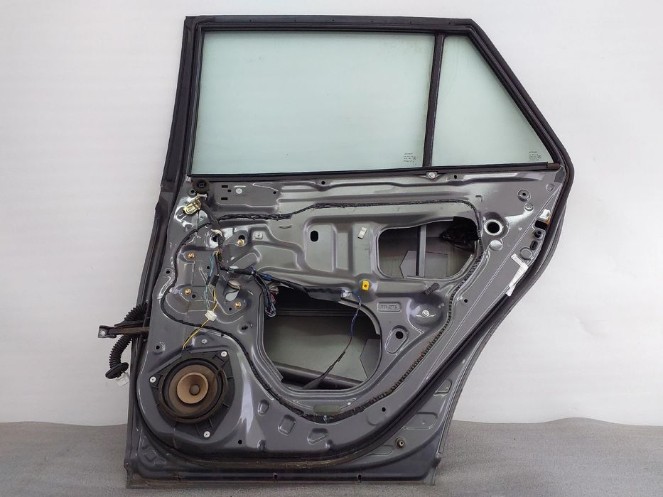 Porta trás direita TOYOTA Avensis Wagon (_T25_)