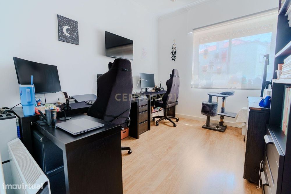 Apartamento T3 Totalmente Remodelado | 114 m² | Suite | Open Space | C
