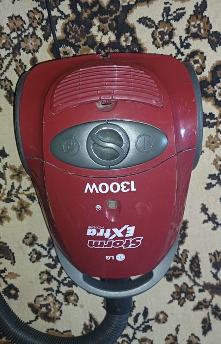 пилосос LG 1300w
