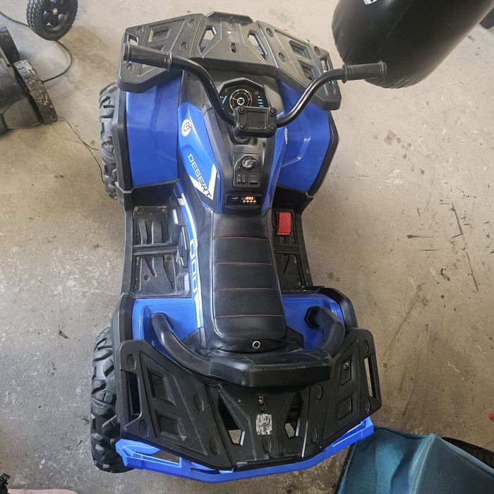 Quad na akumulator 4x4