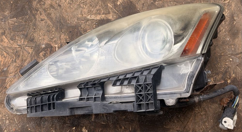 Фара ліва з ASF Lexus IS