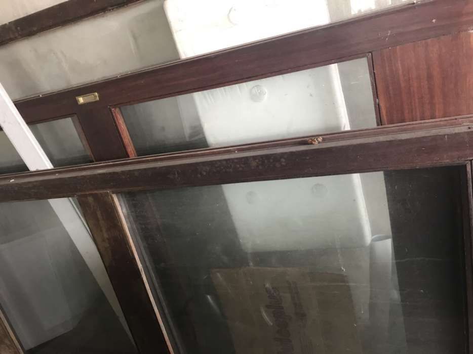 Janelas em madeira (troco/vendo)
