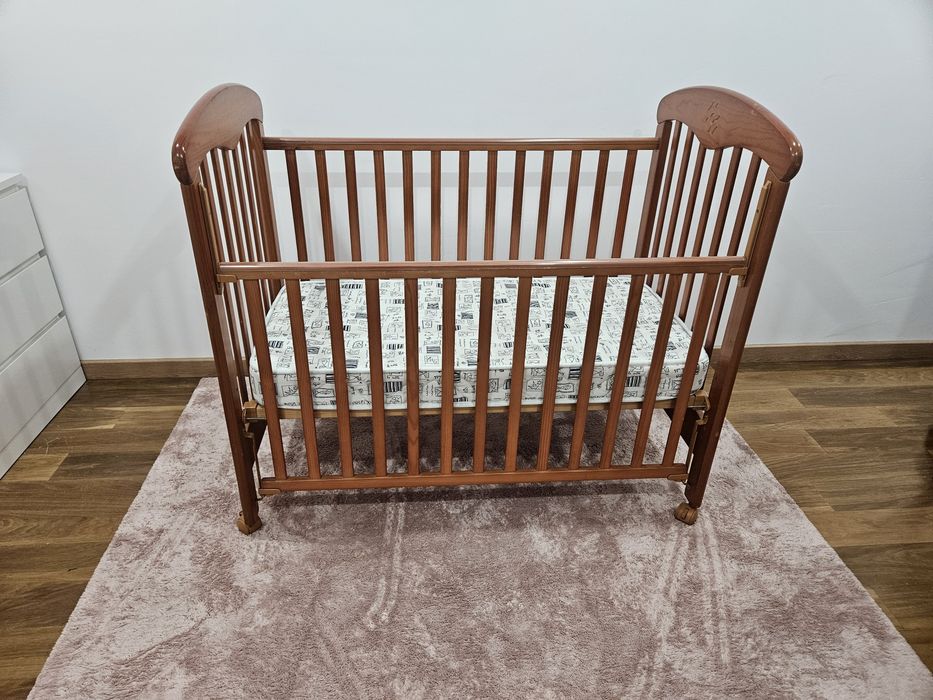 Cama criança de madeira como nova