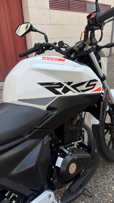 Keeway RKS 125 - 2025 Ainda com garantia