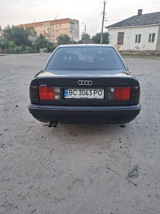 Продам ауді 100с4