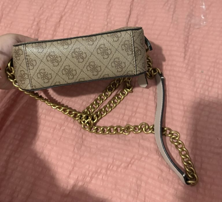 Carteira da guess