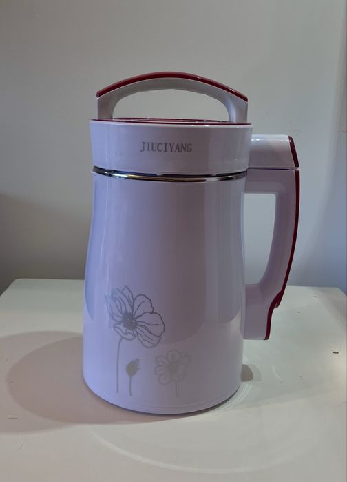 Maszyna do wyrobu mleka sojowego / migdałowego